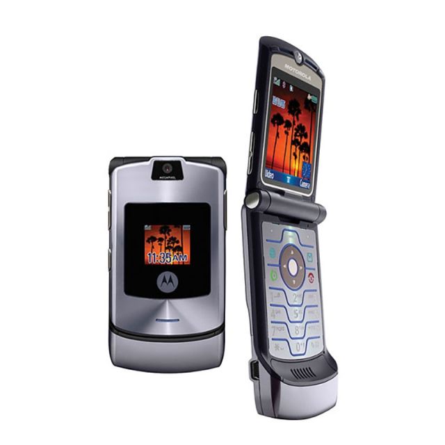 Original Motorola RAZR V3 Unlocked Flip GSM Bluetooth Loudspeaker Mobile  Phone