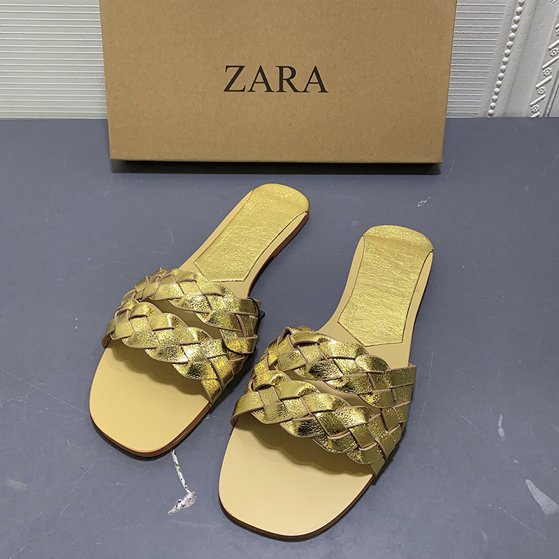 3D FLORAL SANDALS - Ecru White | ZARA India