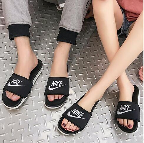 nike sandals adults