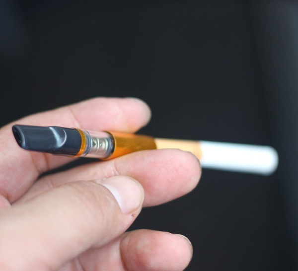 car cigarette Expert Tips on How to Get Rid of Cigarette Smell In a Car car cigarette Expert Tips on How to Get Rid of Cigarette Smell In a Car